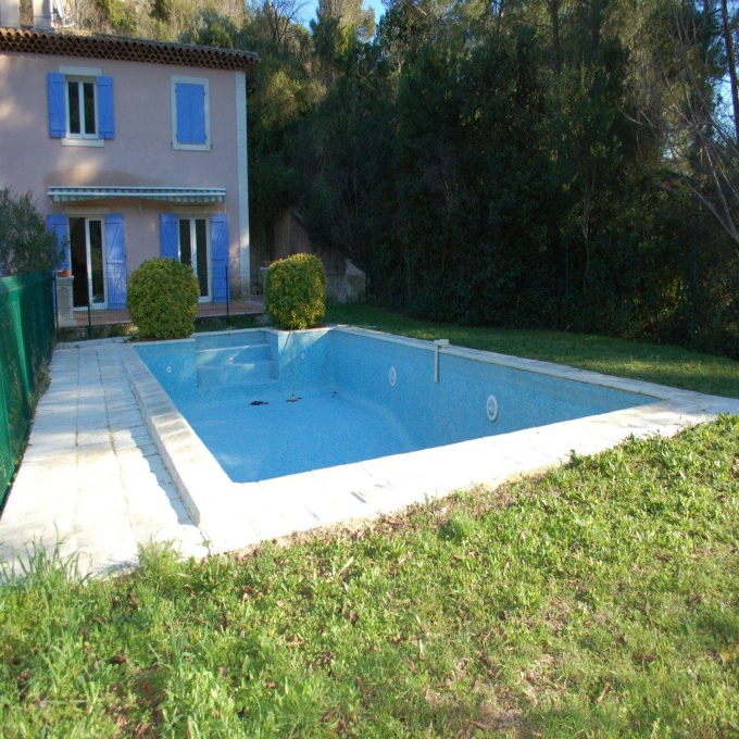 Offres de location Villa Marseille (13011)